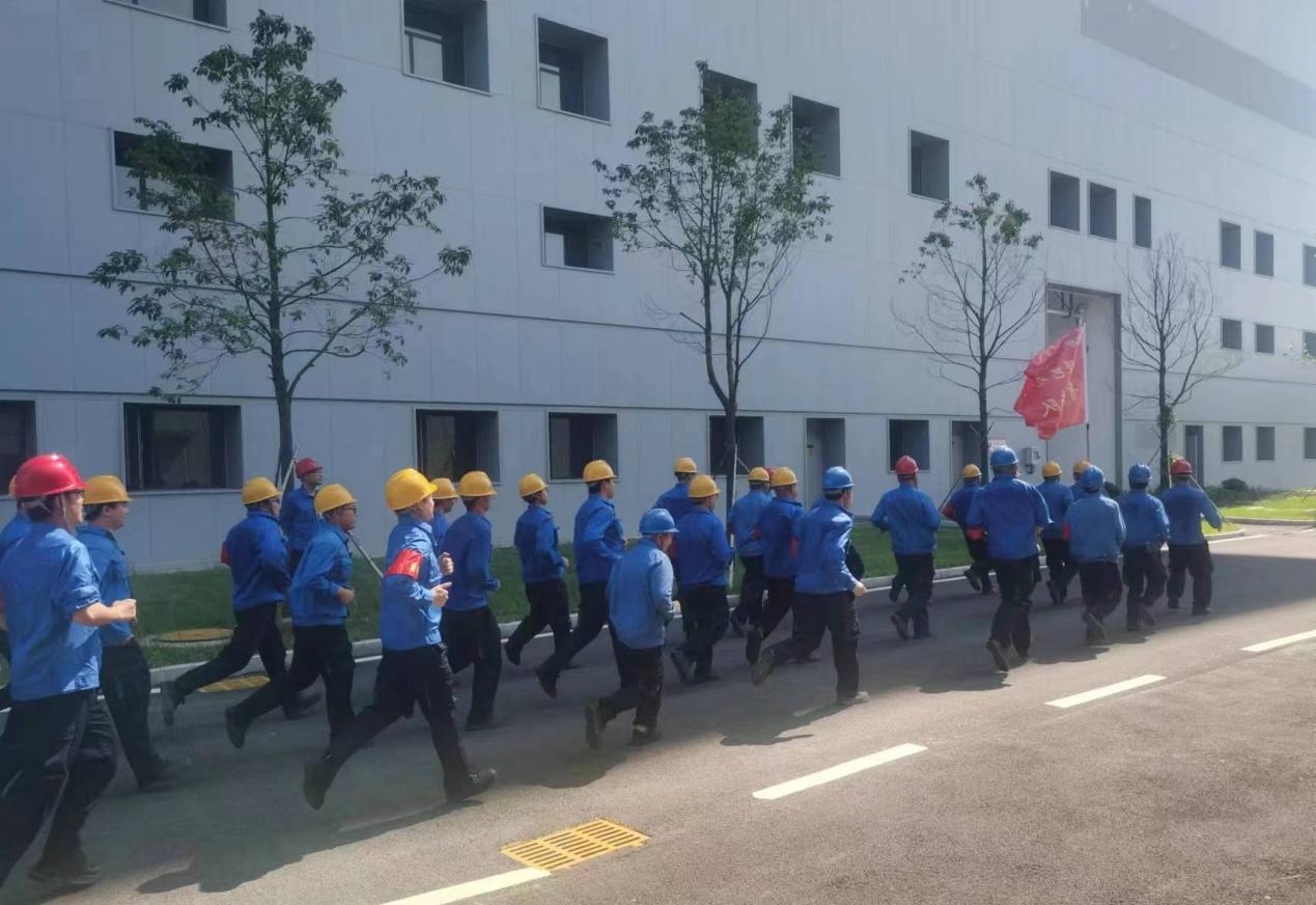 戰(zhàn)高溫、防洪澇、促生產(chǎn)、穩(wěn)發(fā)電 綠色動(dòng)力打好迎峰度夏“組合拳”