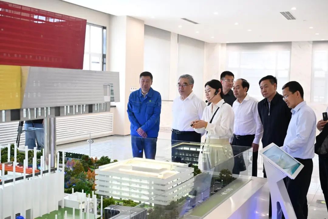 全國政協(xié)副主席朱永新調(diào)研綠色動力通州項目